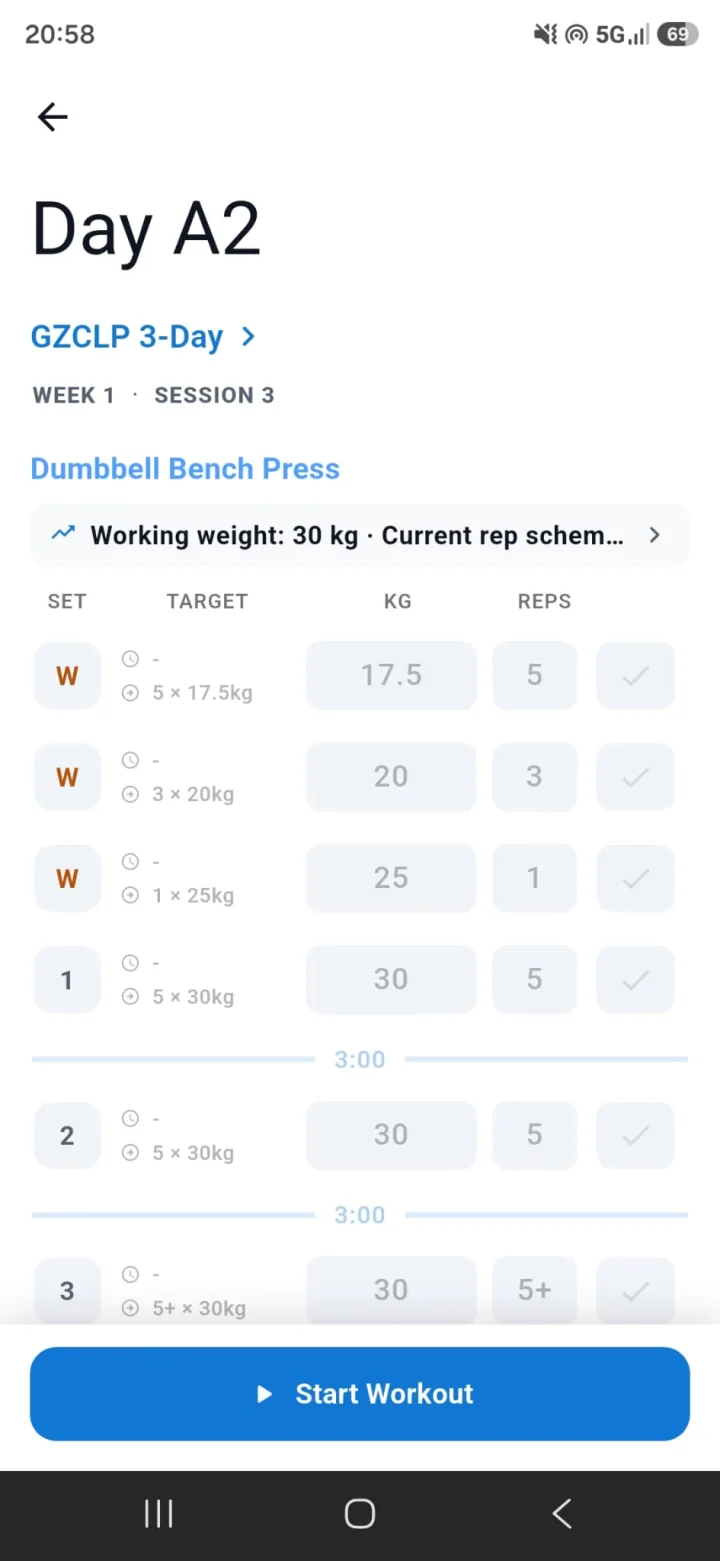 Workout preview showing weights, reps, and rest times
